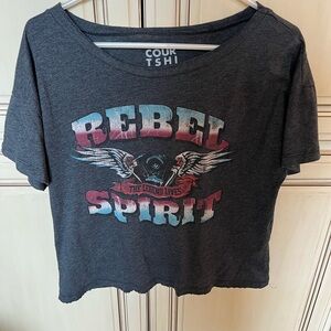 Vintage Women's Rebel Spirit Graphic Tee - Gray